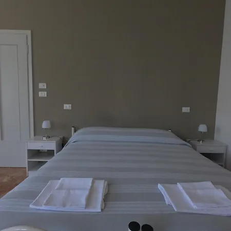 Gardenia Guest house 3*