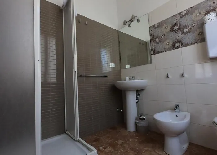 Guest house Gardenia 3*